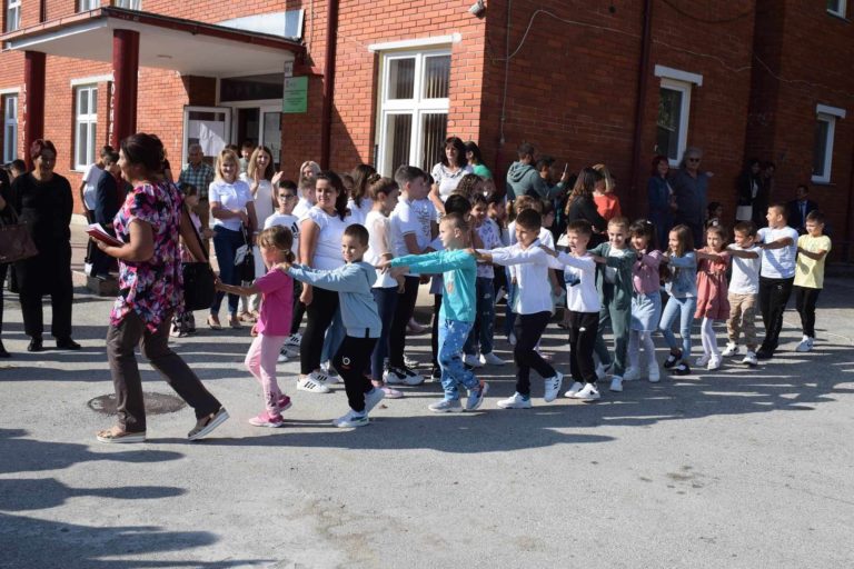 Започна новата учебната година в община Босилеград