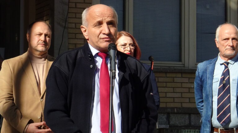 Бунтът на „Черните забрадки“ 8 ноември – Ден на Западните покрайнини