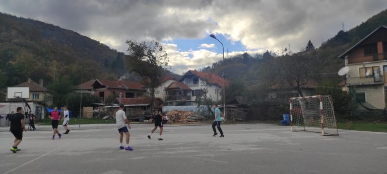 Общинското състезание по футбол на малки врати за гимназисти