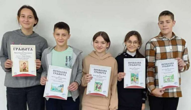 В Тараклия връчиха грамоти на победителка и участници в международен конкурс за детска рисунка