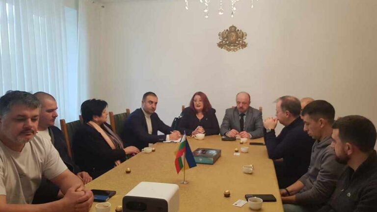 Председателят на Изпълнителната агенция за българите в чужбина се срещна с ръководители на български организации в Одеса