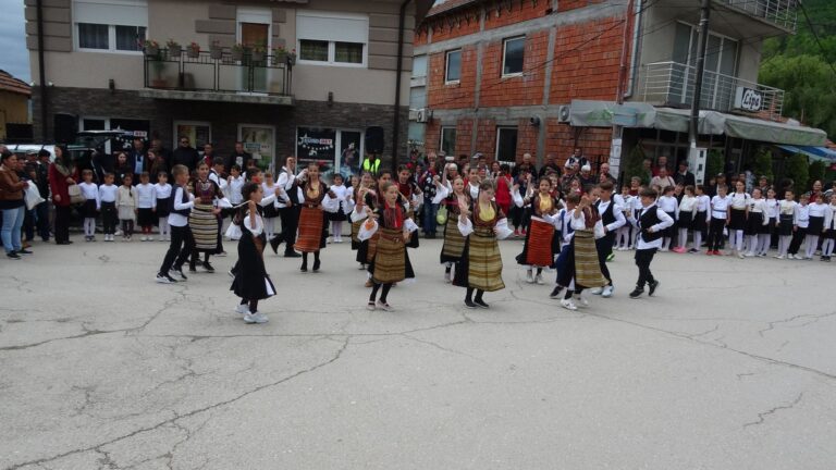 На празника „Светли петък“ и тази година се състоя традиционния събор в Босилеград (Видео)