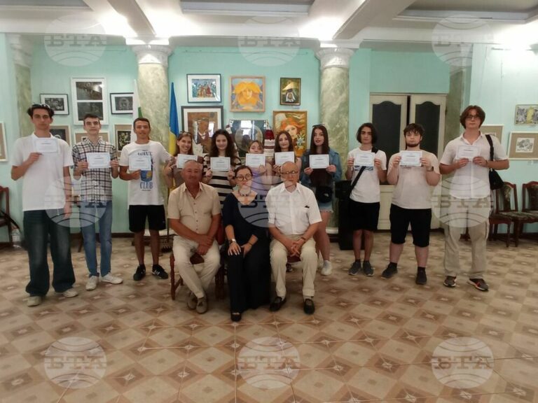 28 абитуриенти от Българското неделно училище „Васил Априлов“ в Одеса избраха да учат в България