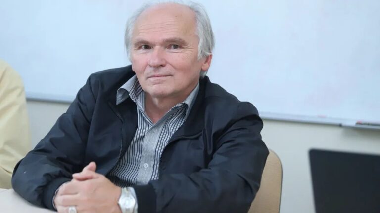 Иван Николов от Босилеград: Корупцията, идеологията и студентския гняв