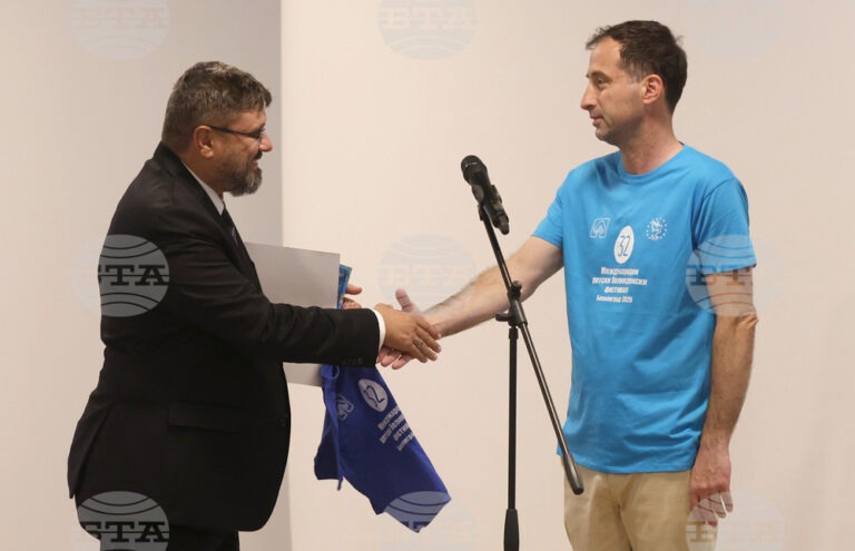 С прожекция на филма „Твърди черупки“ в София бе дадено началото на 32-рия Международен босилеградски детски великденски фестивал