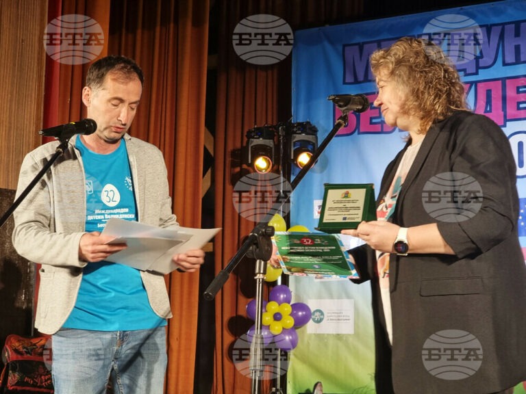 Почти 150 деца от Босилеград и Западните покрайнини ще летуват в България, каза председателят на парламента Наталия Киселова