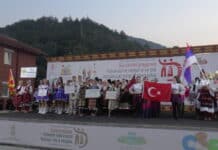 В Босилеград тържествено откриха шестнадесетото издание на фестивала „Босилеградско краище пее и танцува“