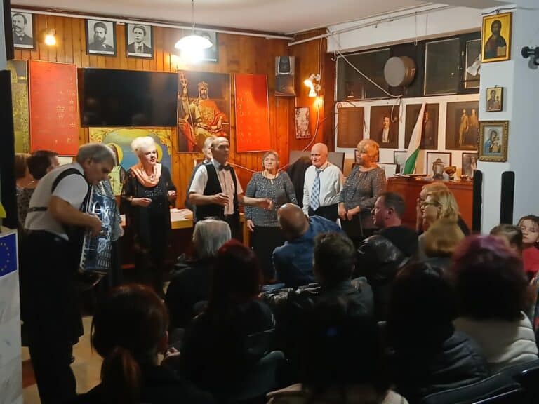 Концерт по повод Деня на народните будители се състоя в Босилеград (Видео)