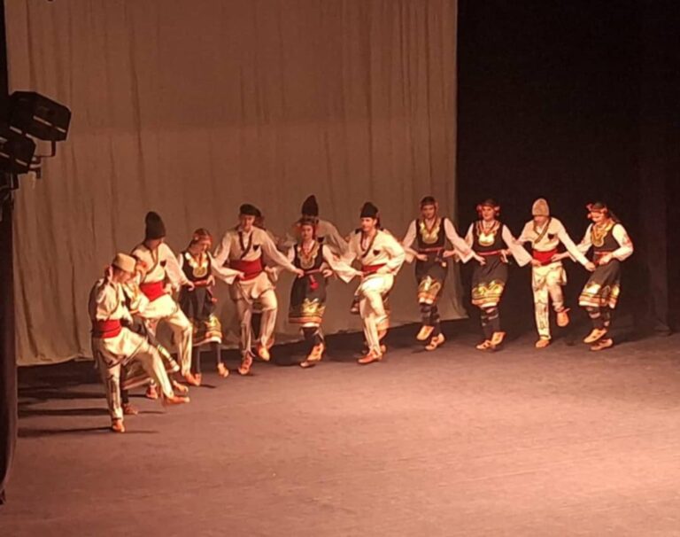 Фолклорният състав при Центъра за култура „Босилеград“ с сценични изяви в Кюстендил