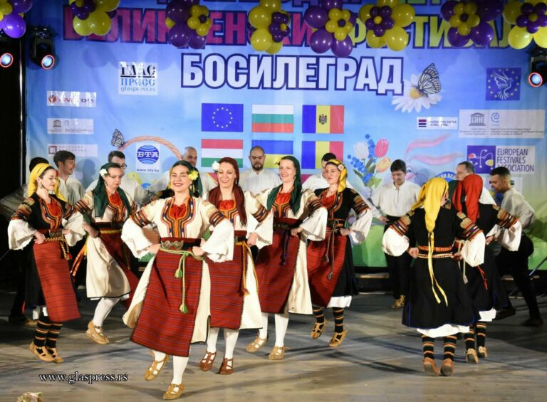 11-ти април – 2 ден от Великденския фестивал в Босилеград
