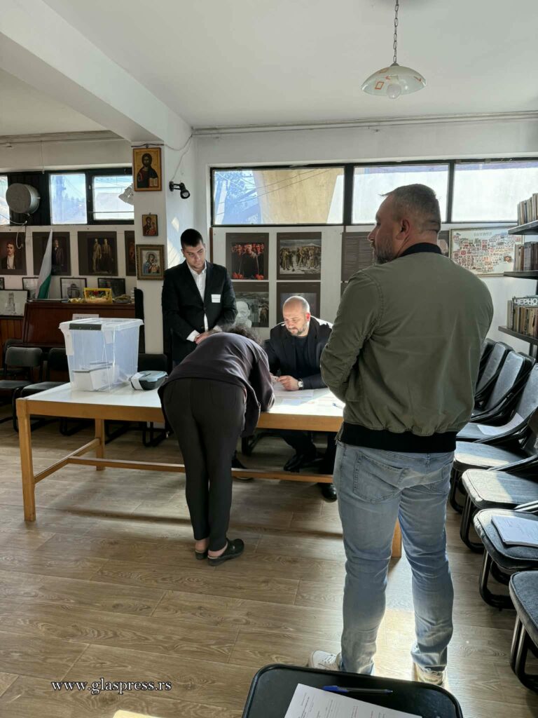 Спокоен изборен ден в Босилеград