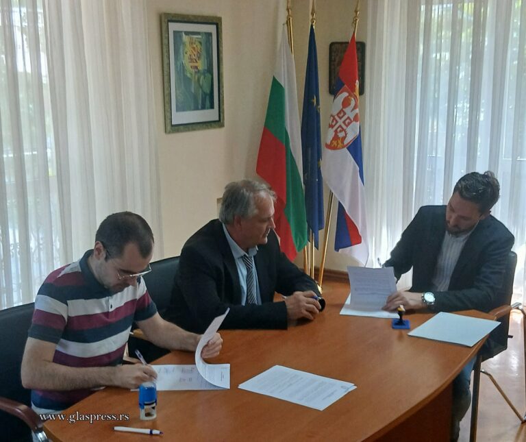 Генералния консул на България ще посети Българо-сръбския център във Враня